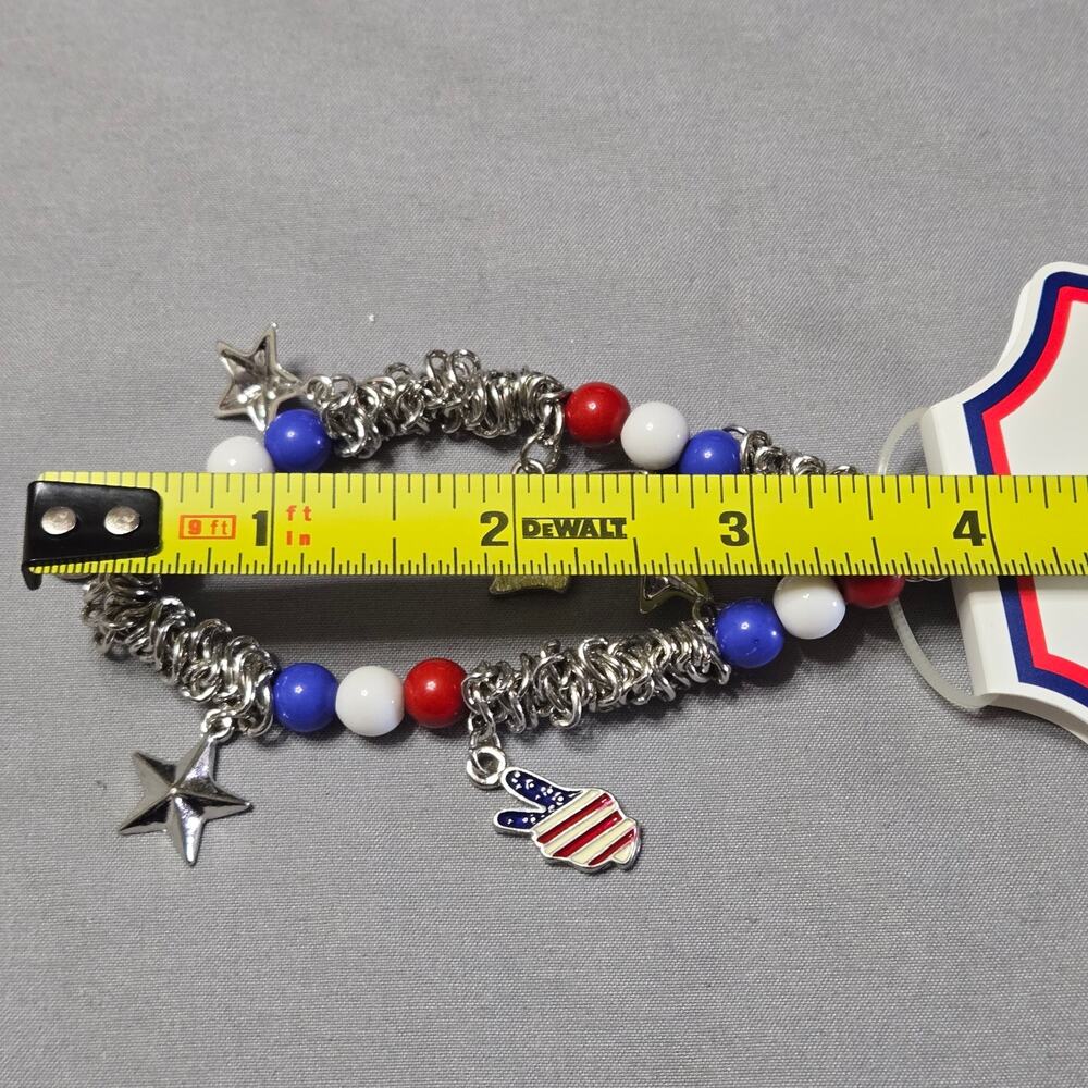 Patriotic USA Red White & Blue Multi-Charm Stretch Bracelet - Picture 2 of 3